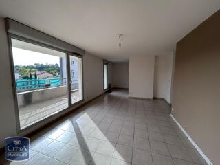  Appartement à louer 3 pièces 76 m²