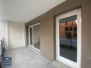  Appartement à louer 4 pièces 80 m²