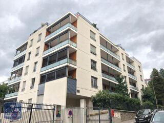  Parking / Garage à louer 