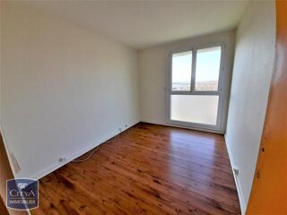  Appartement � louer 5 pi�ces 76 m�