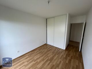  Appartement à louer 3 pièces 92 m²