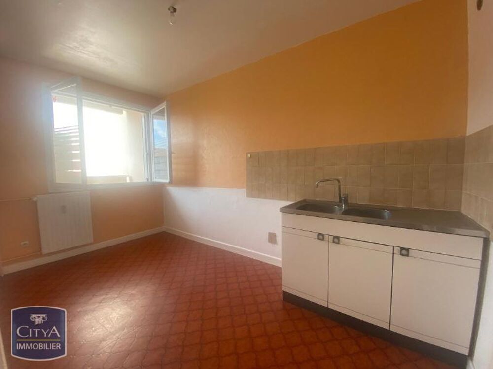 À LOUER : Appartement T2 à Pont de Chéruy, situé dans un....