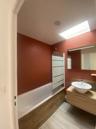  Appartement à louer 3 pièces 63 m²