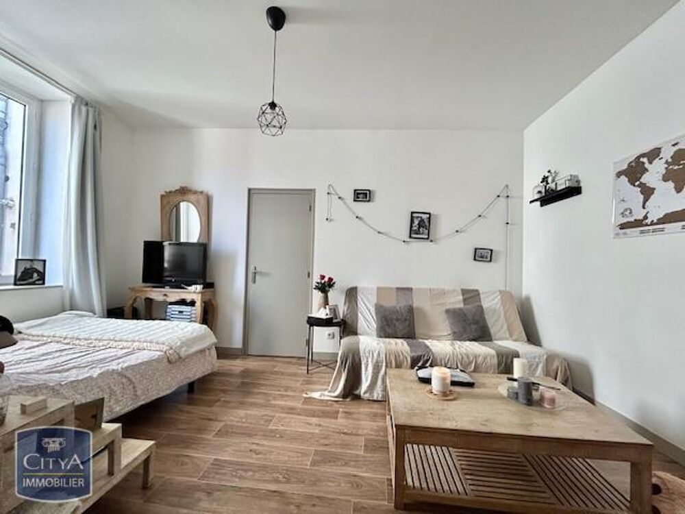 À LOUER : Appartement ancien rénové de type T1 situé dan....