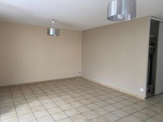 location Appartement - 3 pièce(s) - 77 m² Roche-la-Molière (42230)