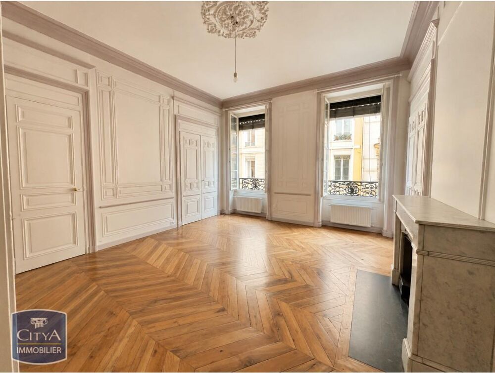 À LOUER - CITYA BOURGUINON PALLUAT vous propose cet appa....