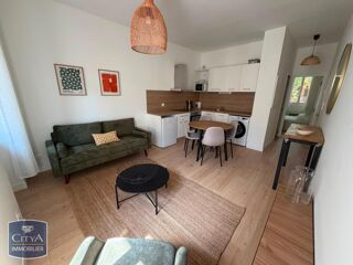  Appartement à louer 2 pièces 32 m²