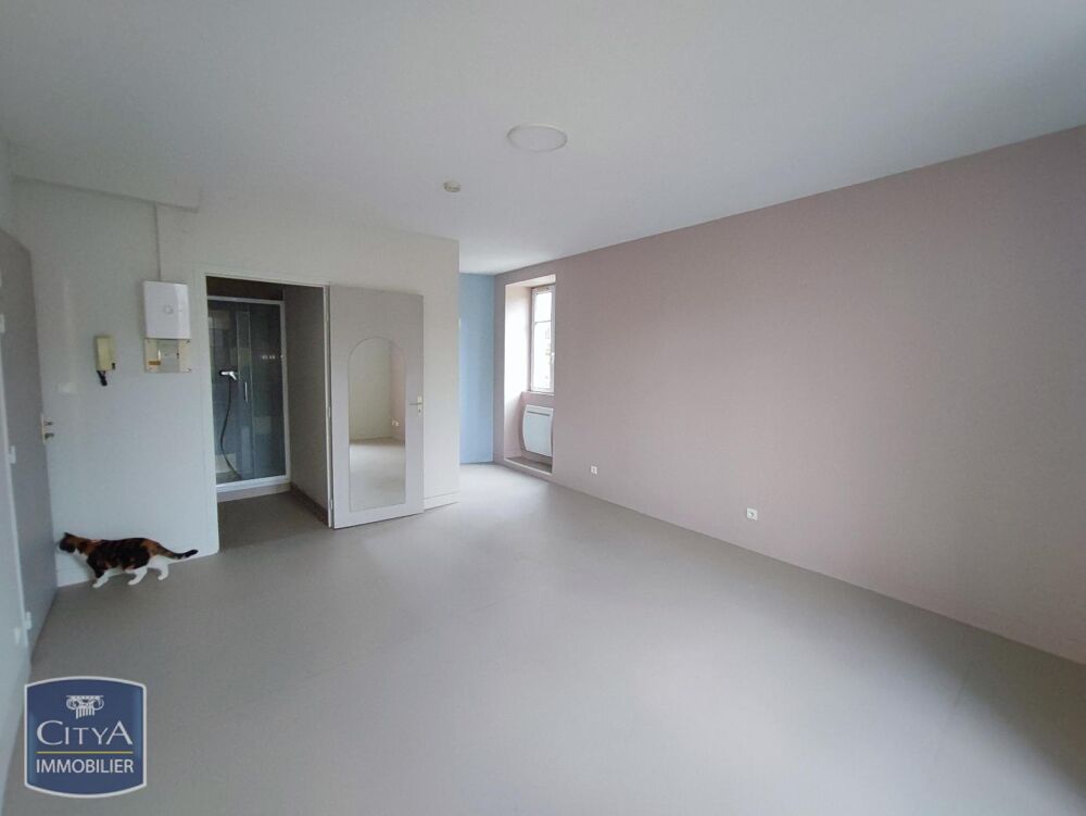 location Appartement - 1 pièce(s) - 27 m² Eymoutiers (87120)