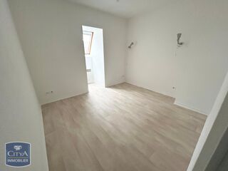  Appartement à louer 2 pièces 38 m²