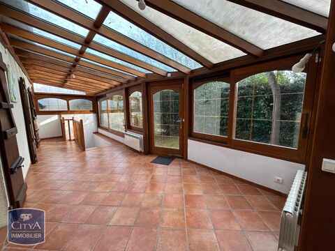   Location Maison Maison - 6 pi�ce(s) - 131 m�