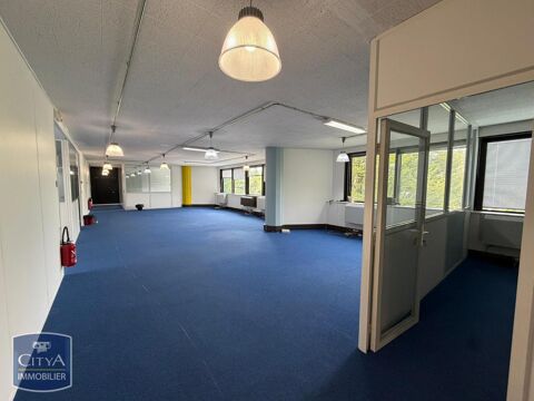 &Agrave; LOUER : Local professionnel situ&eacute; &agrave; Archamps, dans ... 3691 74160 Archamps