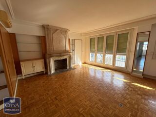  Appartement à louer 6 pièces 163 m² Le mans