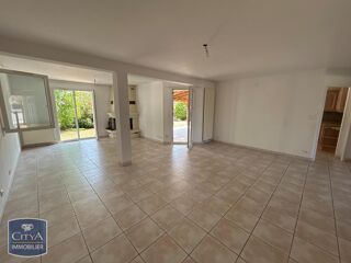  Maison à louer 7 pièces 152 m²