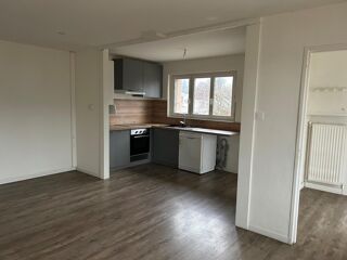  Appartement à louer 4 pièces 74 m²