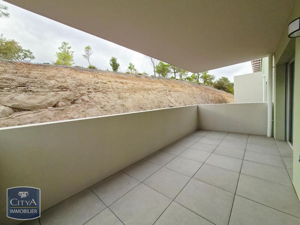 location Appartement - 2 pièce(s) - 56 m² Saint-Raphaël (83700)