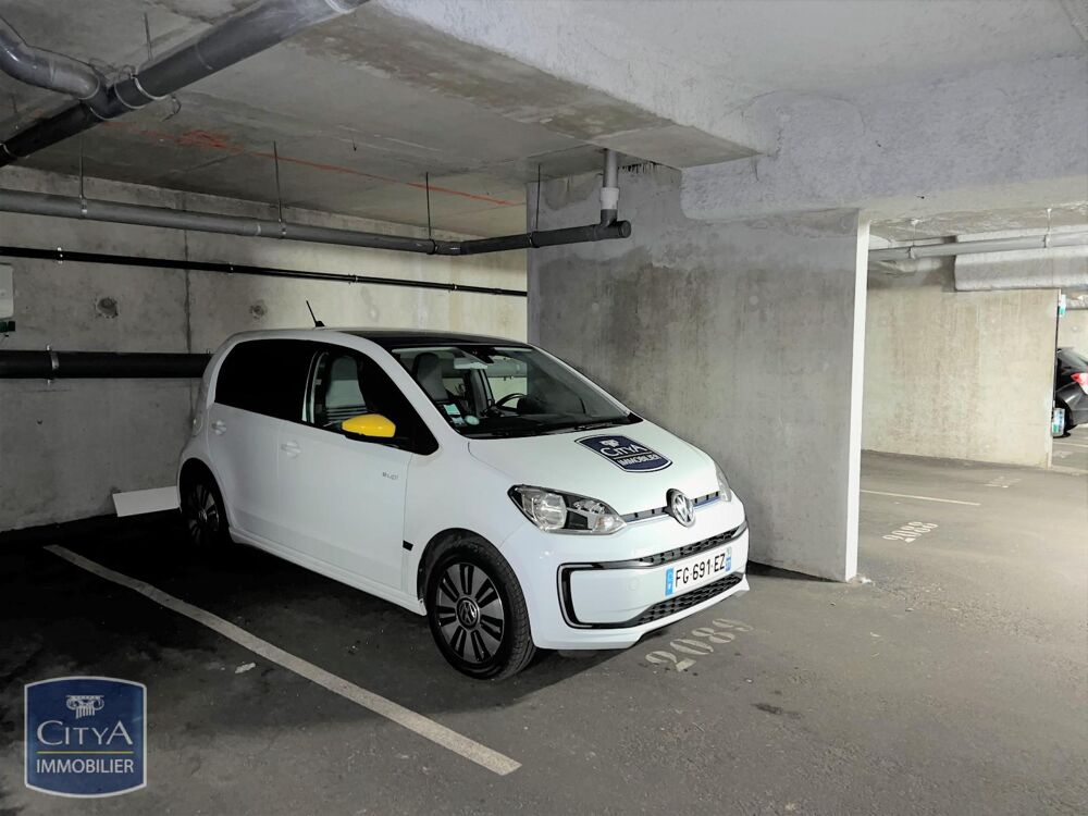 location Parking / Garage Tours (37000)