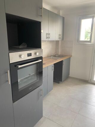  Appartement à louer 2 pièces 46 m²