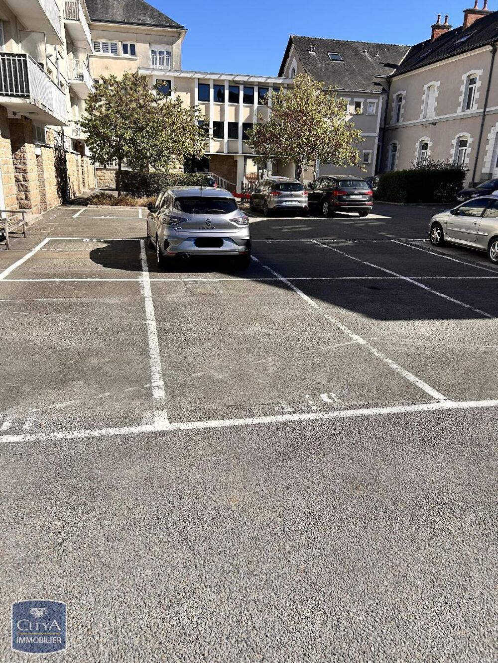 location Parking / Garage Laval (53000)