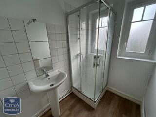  Appartement à louer 3 pièces 66 m²