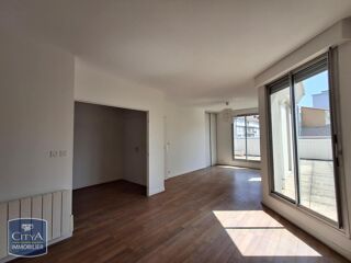  Appartement à louer 4 pièces 93 m²