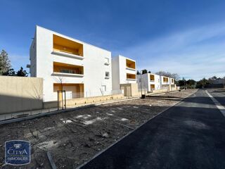  Appartement à louer 3 pièces 65 m²