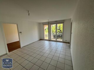  Appartement à louer 3 pièces 61 m²
