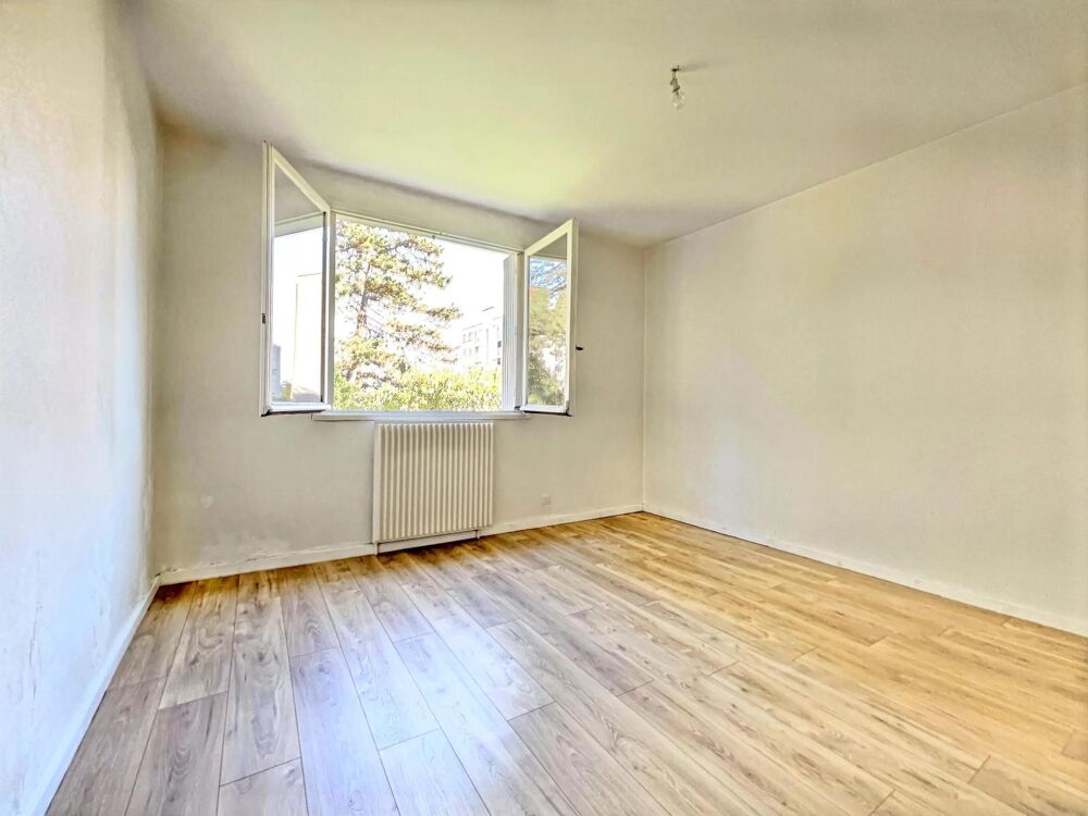 vente Appartement - 2 pièce(s) - 50 m² Décines-Charpieu (69150)