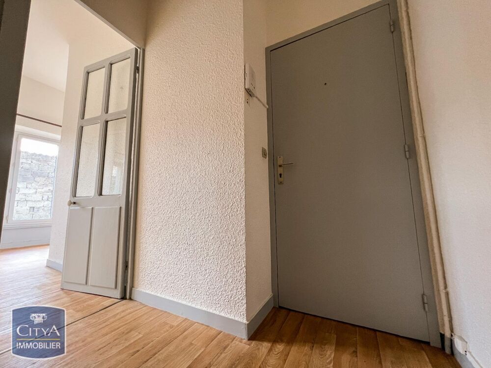 location Appartement - 1 pièce(s) - 25 m² Poitiers (86000)