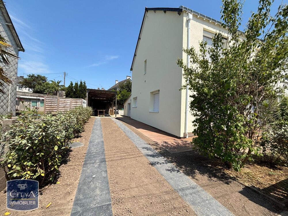 À LOUER : Maison T6 à Saint-Nazaire, située dans un quar....