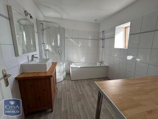  Appartement à louer 4 pièces 91 m²