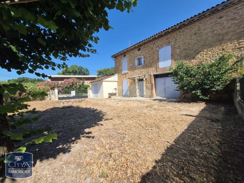 À LOUER : Charmante villa T5 située dans le village de P....