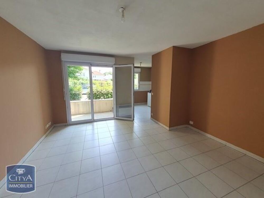 location Appartement - 2 pièce(s) - 48 m² Tarbes (65000)