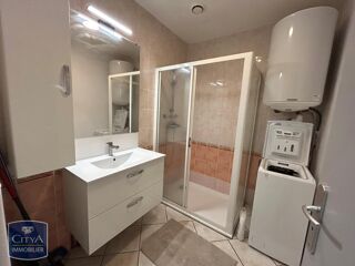  Appartement à louer 2 pièces 33 m²