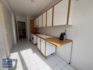  Appartement à louer 3 pièces 84 m²