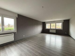  Appartement à louer 5 pièces 90 m²