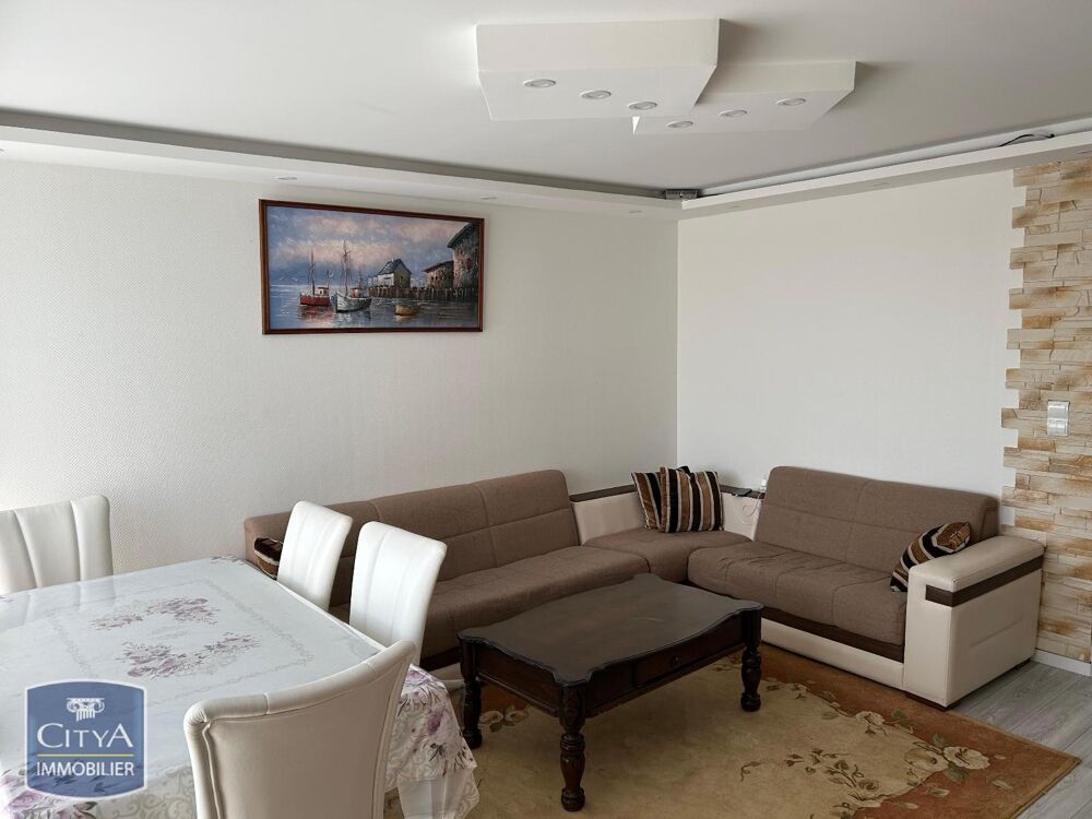 location Appartement - 3 pièce(s) - 70 m² Oyonnax (01100)