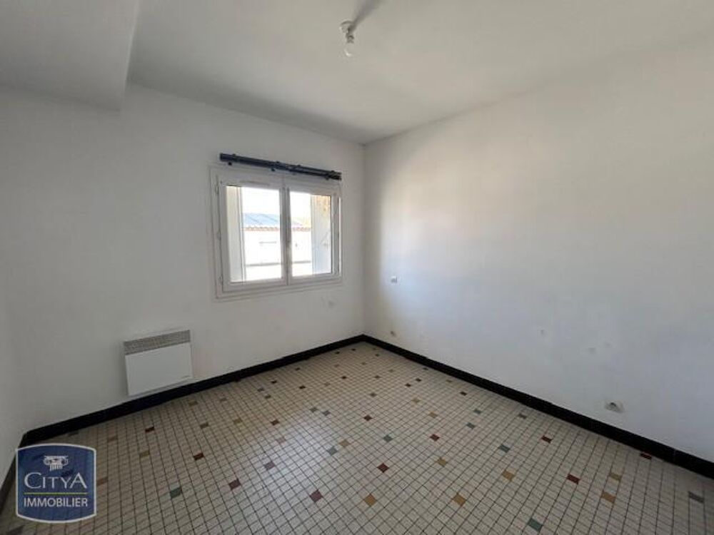 LOCATION ANNEE NON MEUBLEE - T4 - ST JUST LUZAC Nous vou....