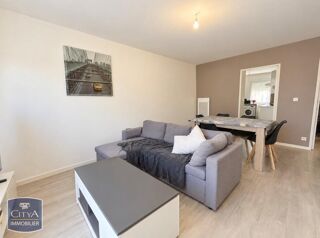 Appartement à louer 2 pièces 52 m²