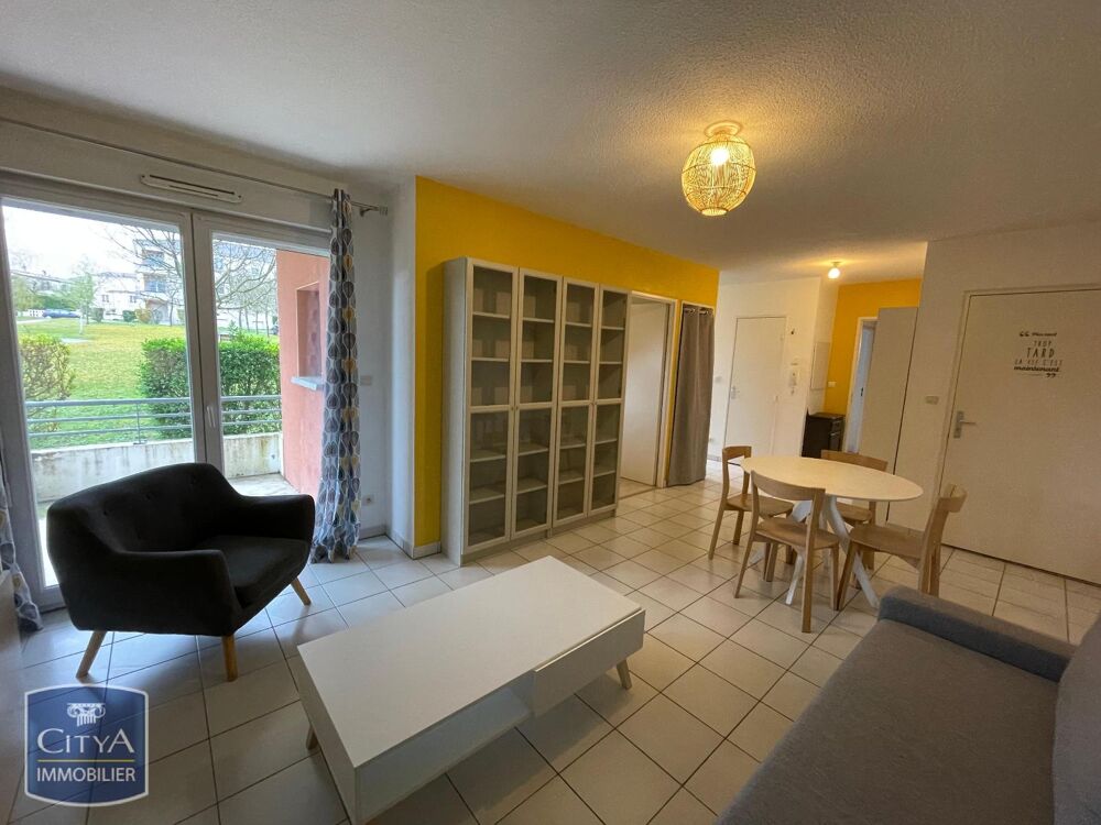 location Appartement - 2 pièce(s) - 54 m² Gond-Pontouvre (16160)