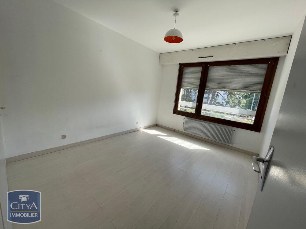 location Appartement - 3 pièce(s) - 69 m² Saint-Julien-en-Genevois (74160)