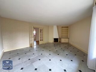  Appartement à louer 2 pièces 62 m²