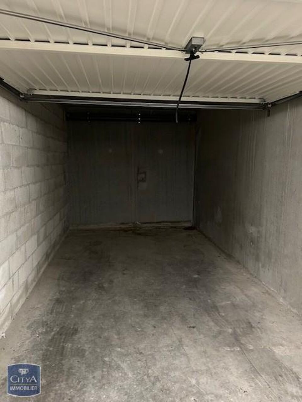 location Parking / Garage Vaulx-en-Velin (69120)