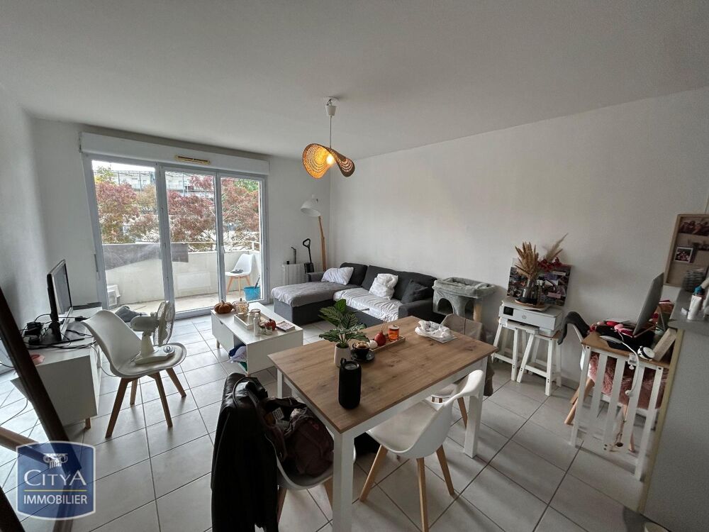 À LOUER DANS UNE RESIDENCE SECURISEE AVEC GARDIEN : Déco....