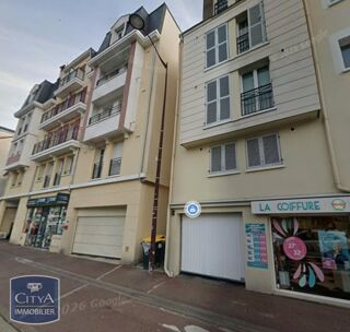  Parking / Garage � louer 