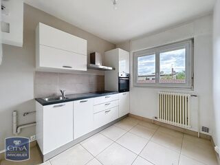  Appartement à louer 3 pièces 76 m²
