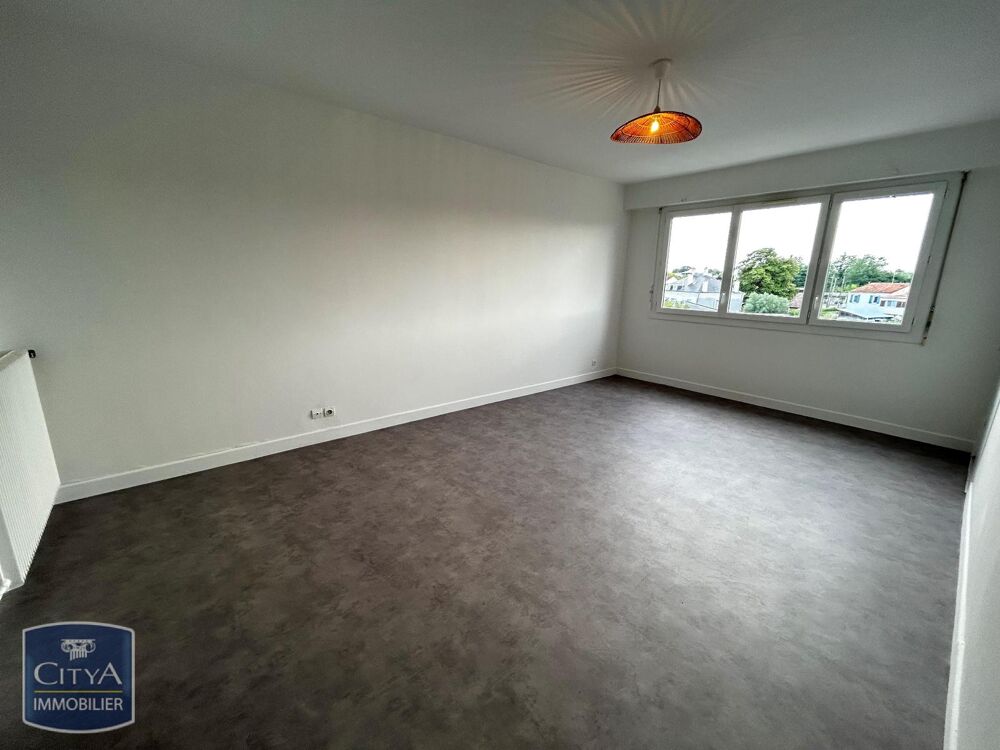 location Appartement - 2 pièce(s) - 45 m² Mont-de-Marsan (40000)