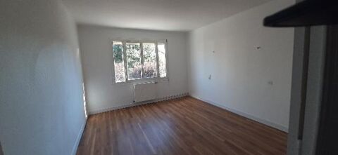  Appartement  louer 4 pices 82 m