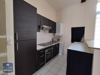  Appartement à louer 4 pièces 83 m²