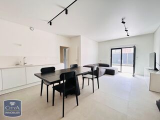  Appartement à louer 3 pièces 70 m²