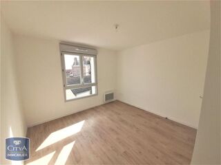  Appartement à louer 2 pièces 45 m²